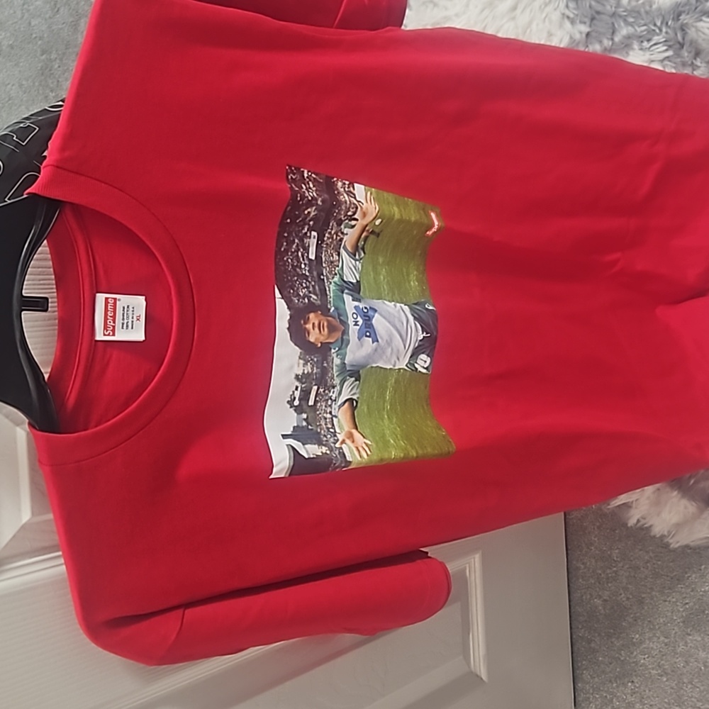SUPREME MARDONA MENS TEE
